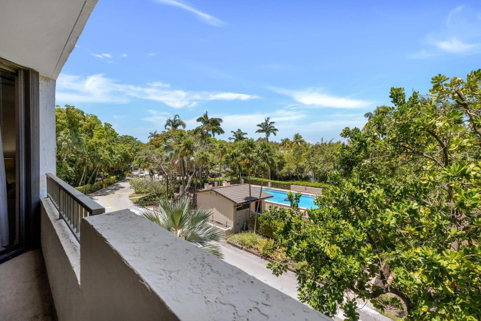 3 Bed Botanica Key Biscayne