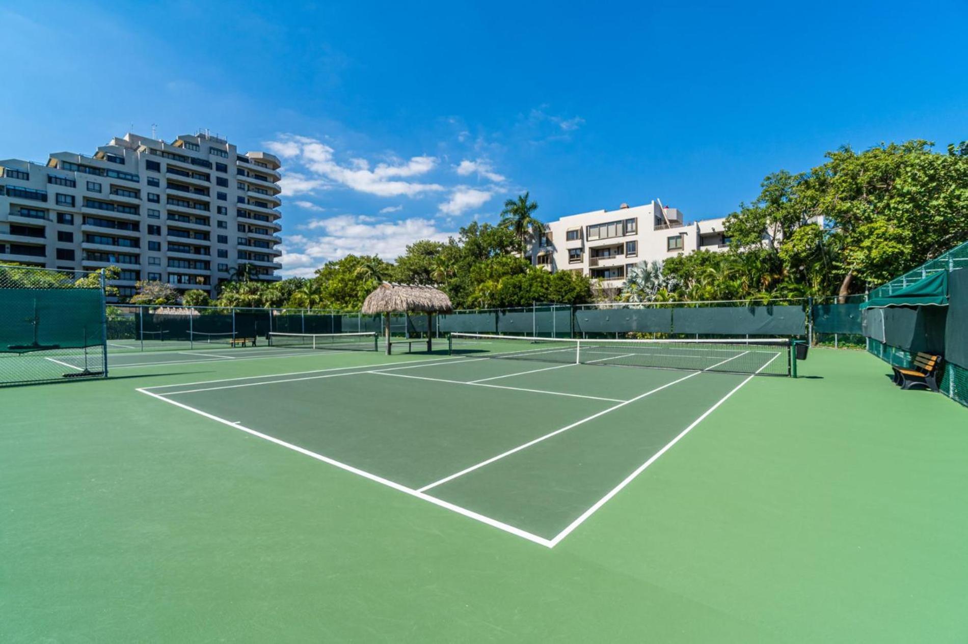 3 Bed Botanica Key Biscayne Apartment *
