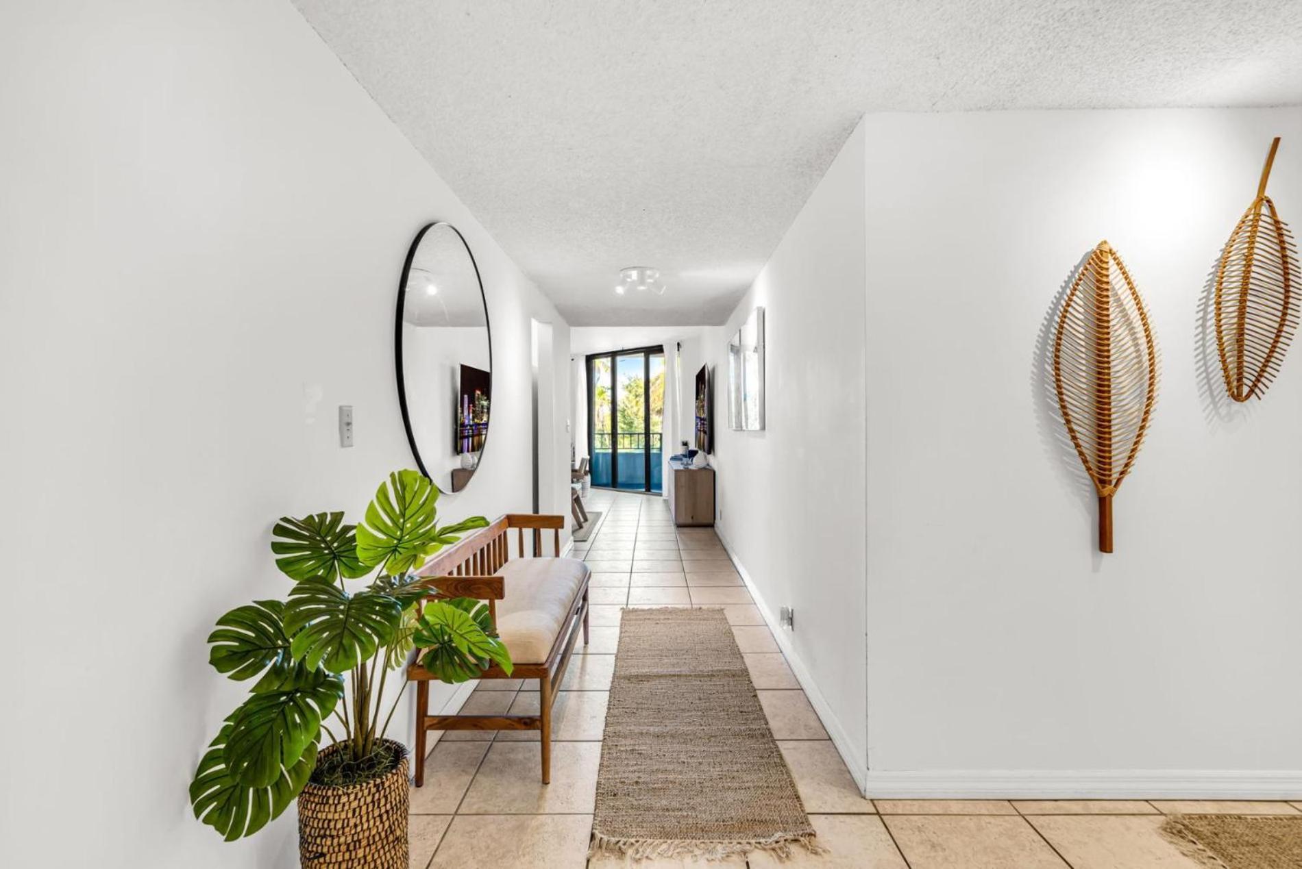Apartment 3 Bed Botanica Key Biscayne